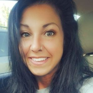 Meet your Posher, Aleisha